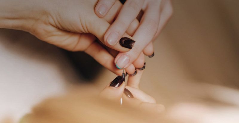 Top 3 mẫu nail đen trắng cute mới nhất chị em nên sỡ hữu